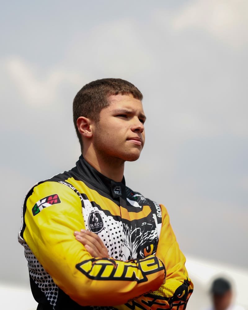 Portrait of Diego Polanco Cantú, racing driver and web designer